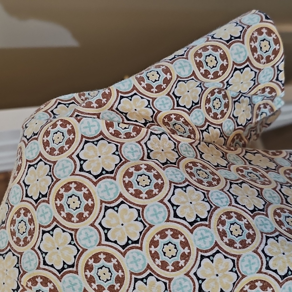 Top - Picture 8 of 15